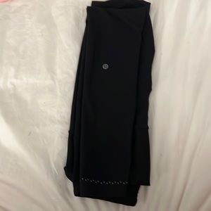 black lulu lemon pants